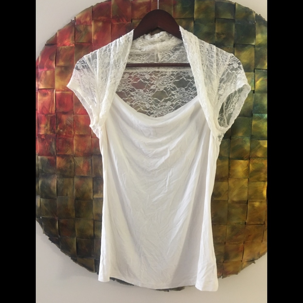 Short sleeve top with lacing